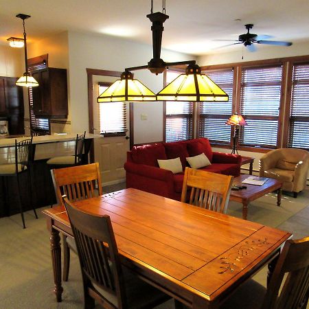 Appartement Tremblant Les Eaux - Location Adp à Mont-Tremblant Extérieur photo