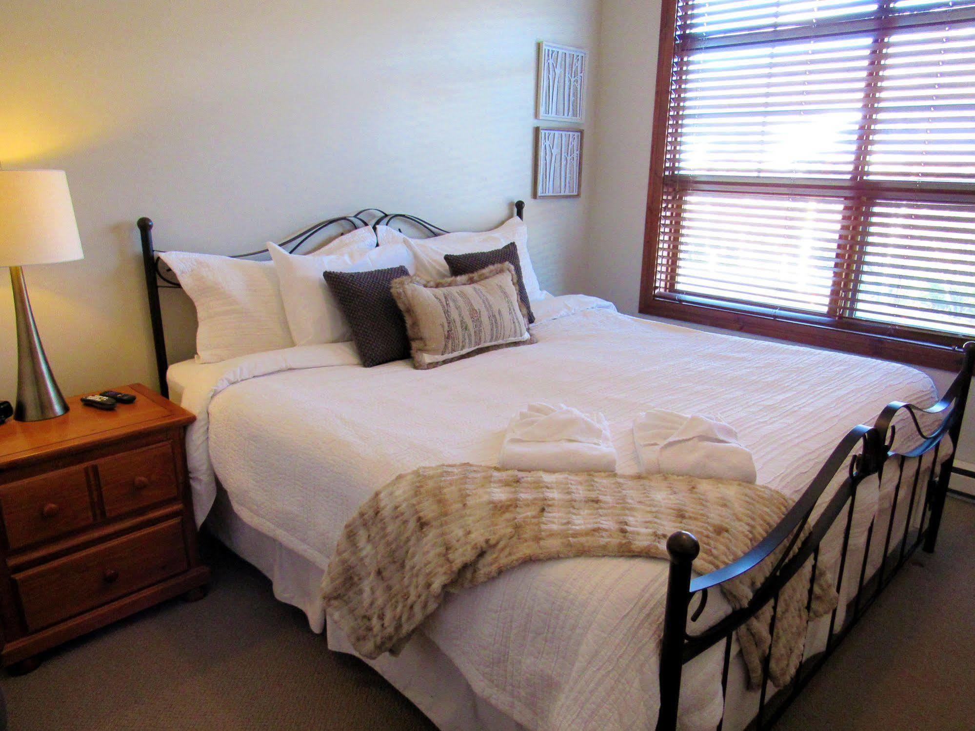 Appartement Tremblant Les Eaux - Location Adp à Mont-Tremblant Extérieur photo