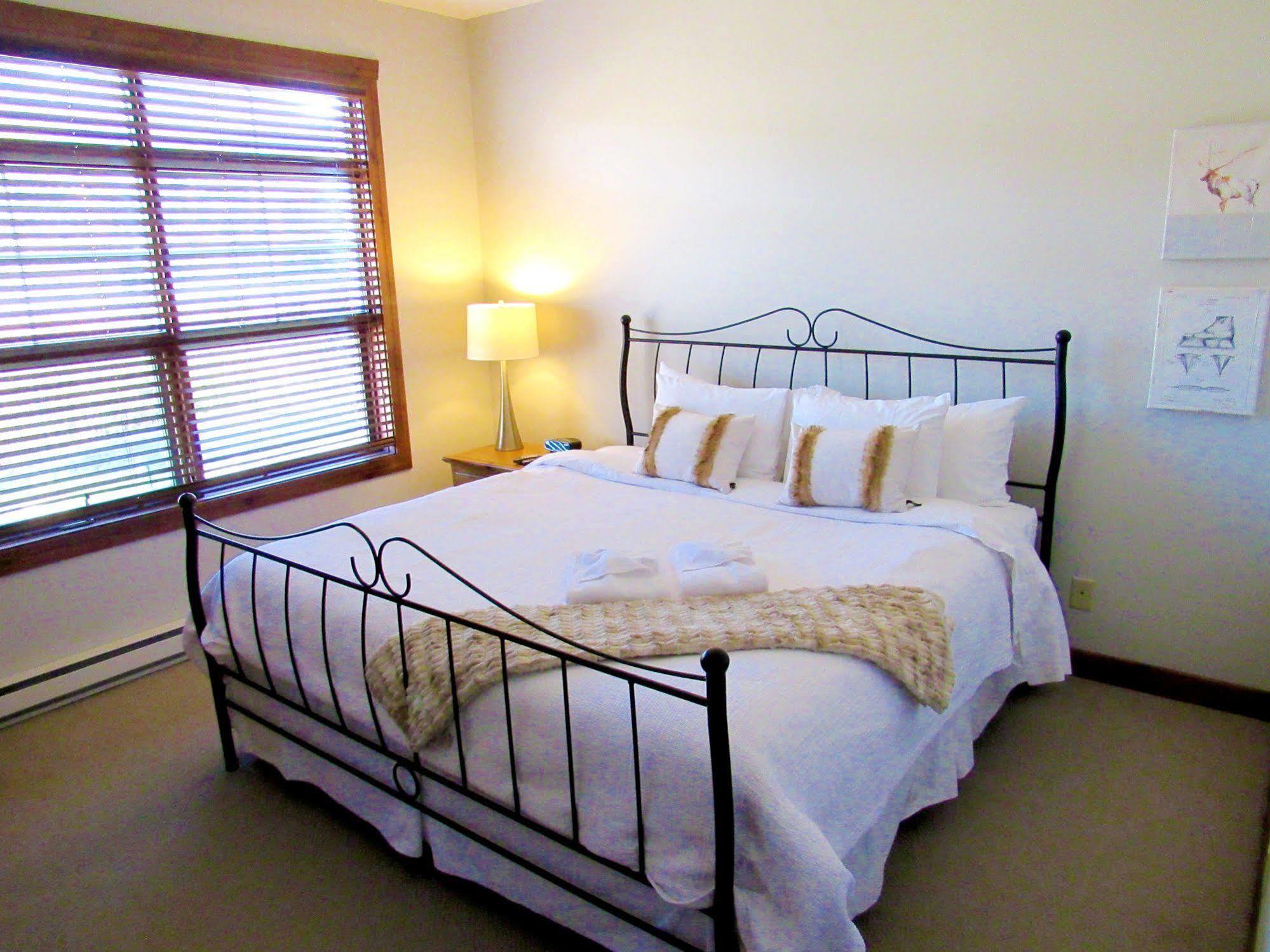 Appartement Tremblant Les Eaux - Location Adp à Mont-Tremblant Extérieur photo